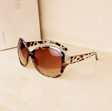 Load image into Gallery viewer, Women Sunglasses